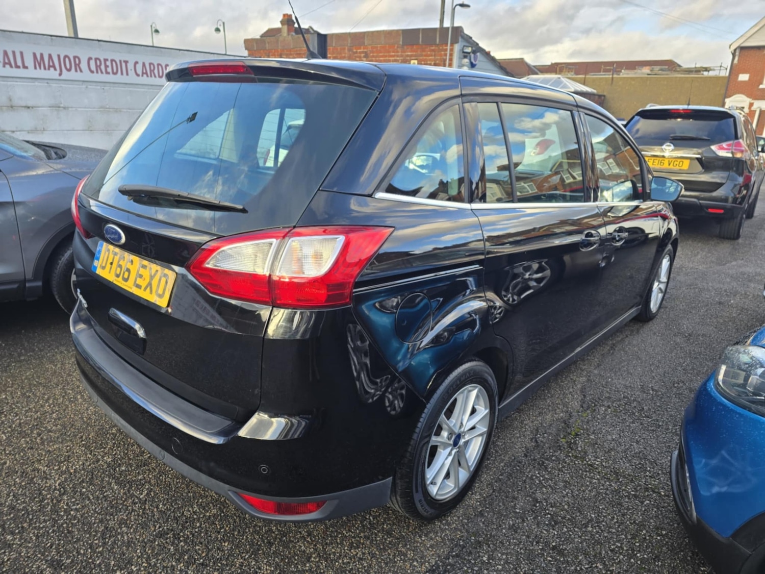 Used Ford Grand C-Max 2017 for sale - 77140956: Photo 6