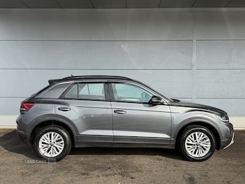 Used Volkswagen T-Roc 2022 for sale - 77724500: Photo