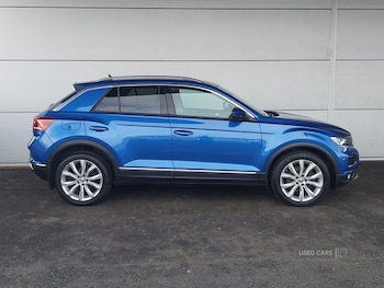 Used Volkswagen T-Roc 2018 for sale - 77659513: Photo