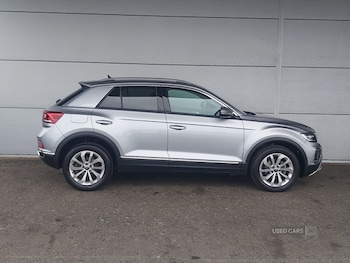 Used Volkswagen T-Roc 2023 for sale - 78517794: Photo