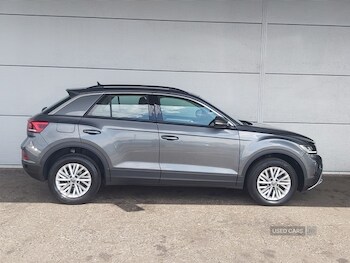 Used Volkswagen T-Roc 2022 for sale - 75647406: Photo