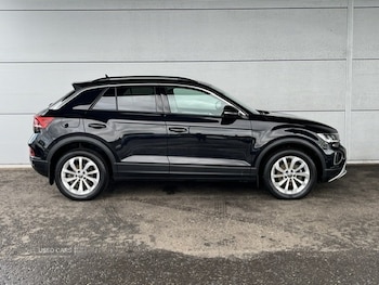 Used Volkswagen T-Roc 2024 for sale - 78662985: Photo