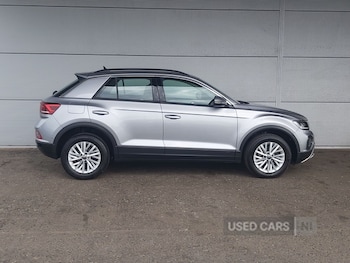 Used Volkswagen T-Roc 2023 for sale - 78562811: Photo