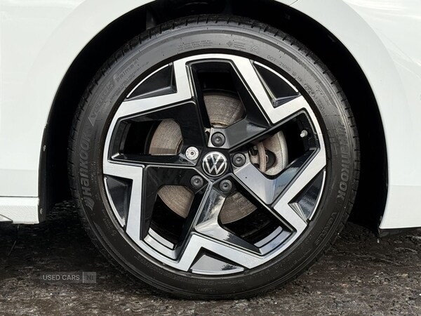 Used Volkswagen Passat 2024 for sale - 77346070: Photo 7