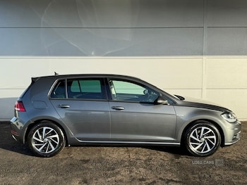 Used Volkswagen Golf 2019 for sale - 76887797: Photo