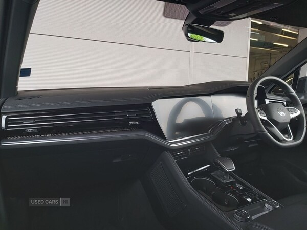 Used Volkswagen Touareg 2025 for sale - 74586617: Photo 6