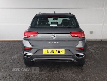 Used Volkswagen T-Roc 2018 for sale - 77254174: Photo