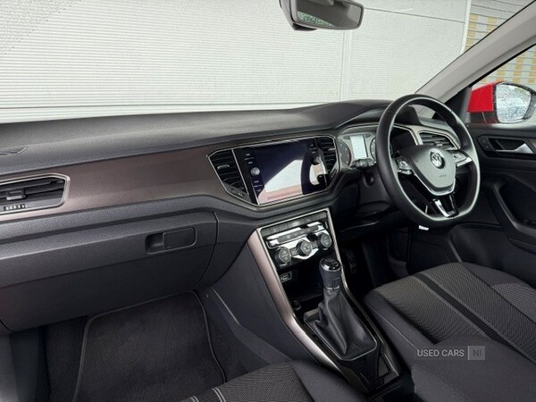 Used Volkswagen T-Roc 2018 for sale - 75979334: Photo 6