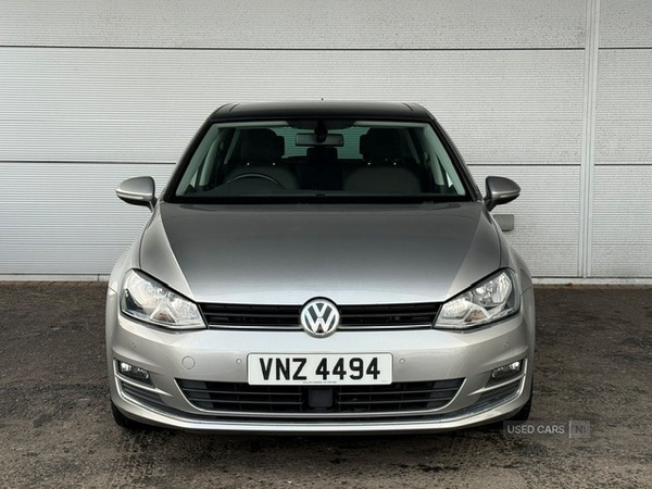 Used Volkswagen Golf 2015 for sale - 76389520: Photo 2