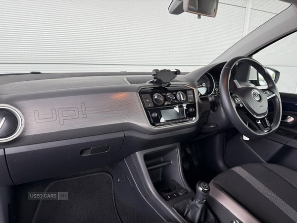 Used Volkswagen up! 2017 for sale - 76562972: Photo 6