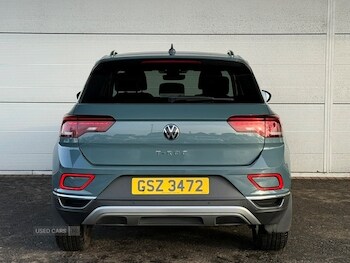 Used Volkswagen T-Roc 2022 for sale - 76887687: Photo