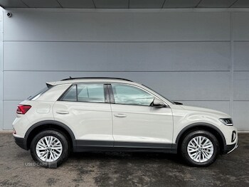 Used Volkswagen T-Roc 2023 for sale - 76032886: Photo 3