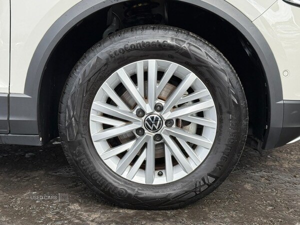 Used Volkswagen T-Roc 2023 for sale - 76032886: Photo 7