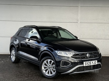 Used Volkswagen T-Roc 2025 for sale - 79084578: Photo