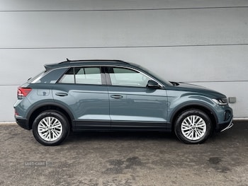 Used Volkswagen T-Roc 2023 for sale - 78890314: Photo