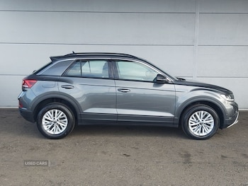 Used Volkswagen T-Roc 2022 for sale - 77854873: Photo