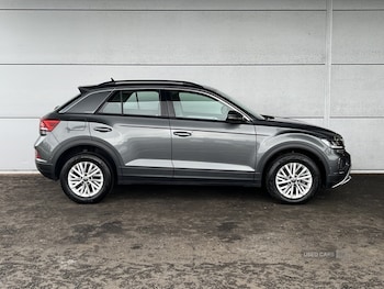 Used Volkswagen T-Roc 2023 for sale - 78890460: Photo