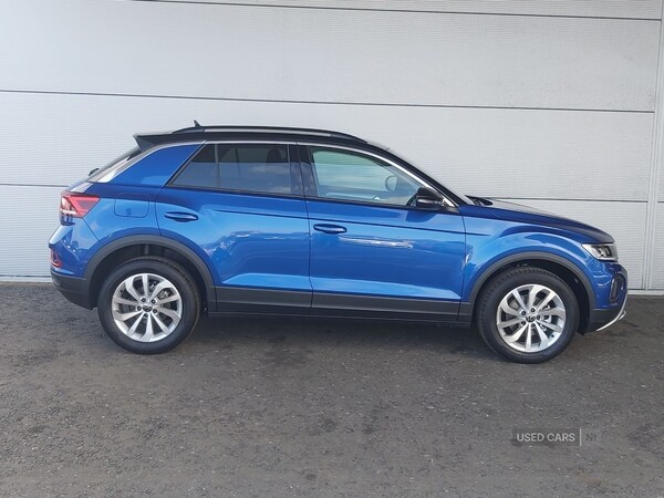 Used Volkswagen T-Roc 2025 for sale - 76296179: Photo 3