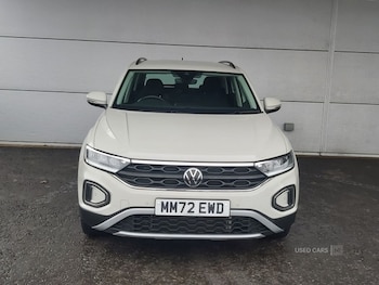 Used Volkswagen T-Roc 2023 for sale - 77539010: Photo