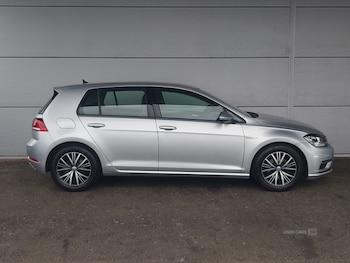 Used Volkswagen Golf 2019 for sale - 78823647: Photo