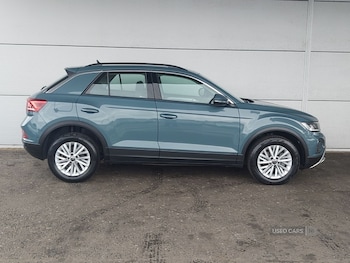 Used Volkswagen T-Roc 2022 for sale - 75732936: Photo