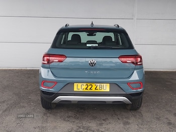 Used Volkswagen T-Roc 2022 for sale - 75732936: Photo