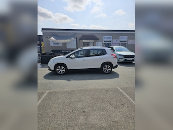 Used Peugeot 2008 2015 for sale - 75501458: Photo