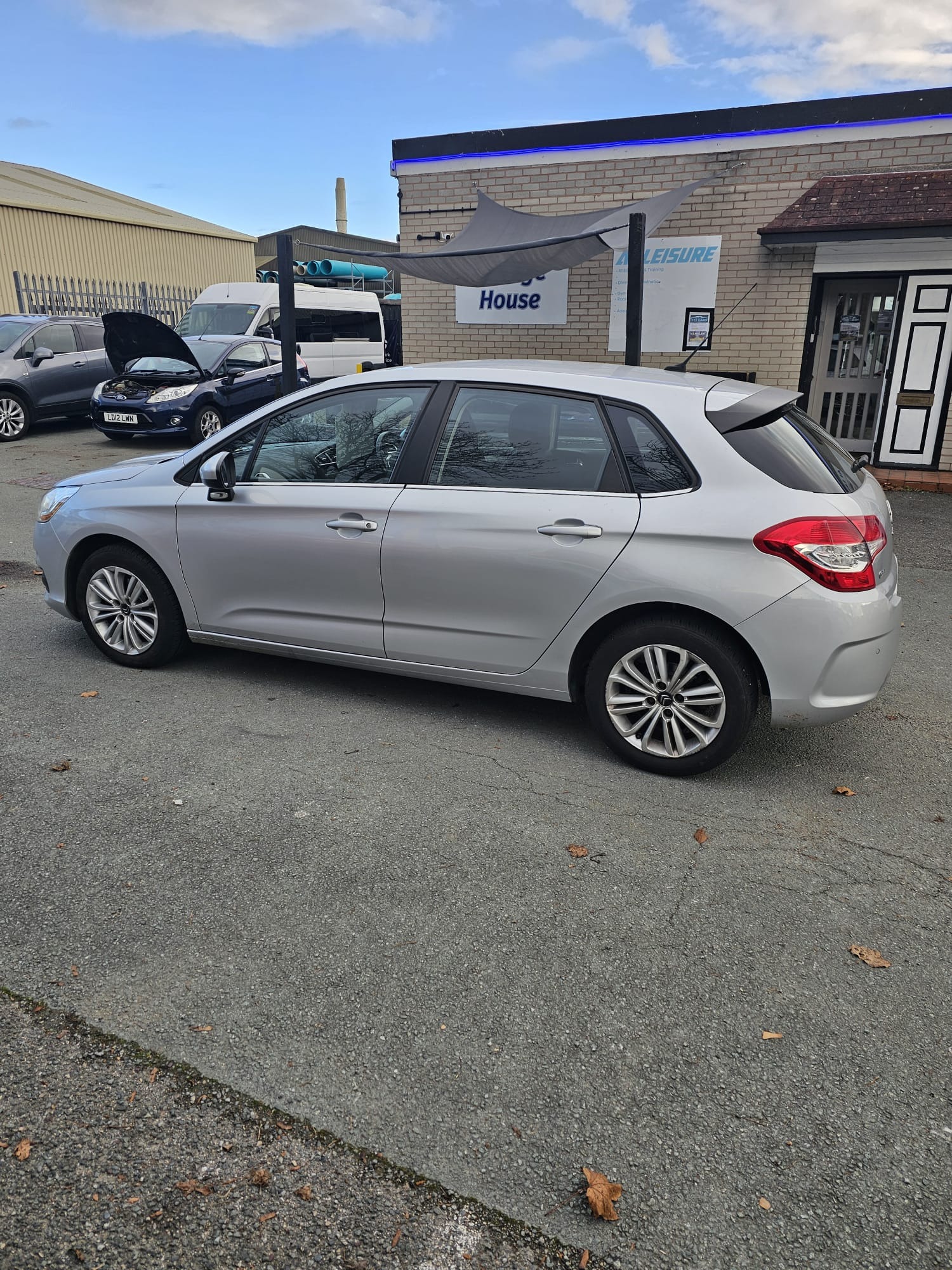 Used Citroen C4 2015 for sale - 76682062: Photo 3