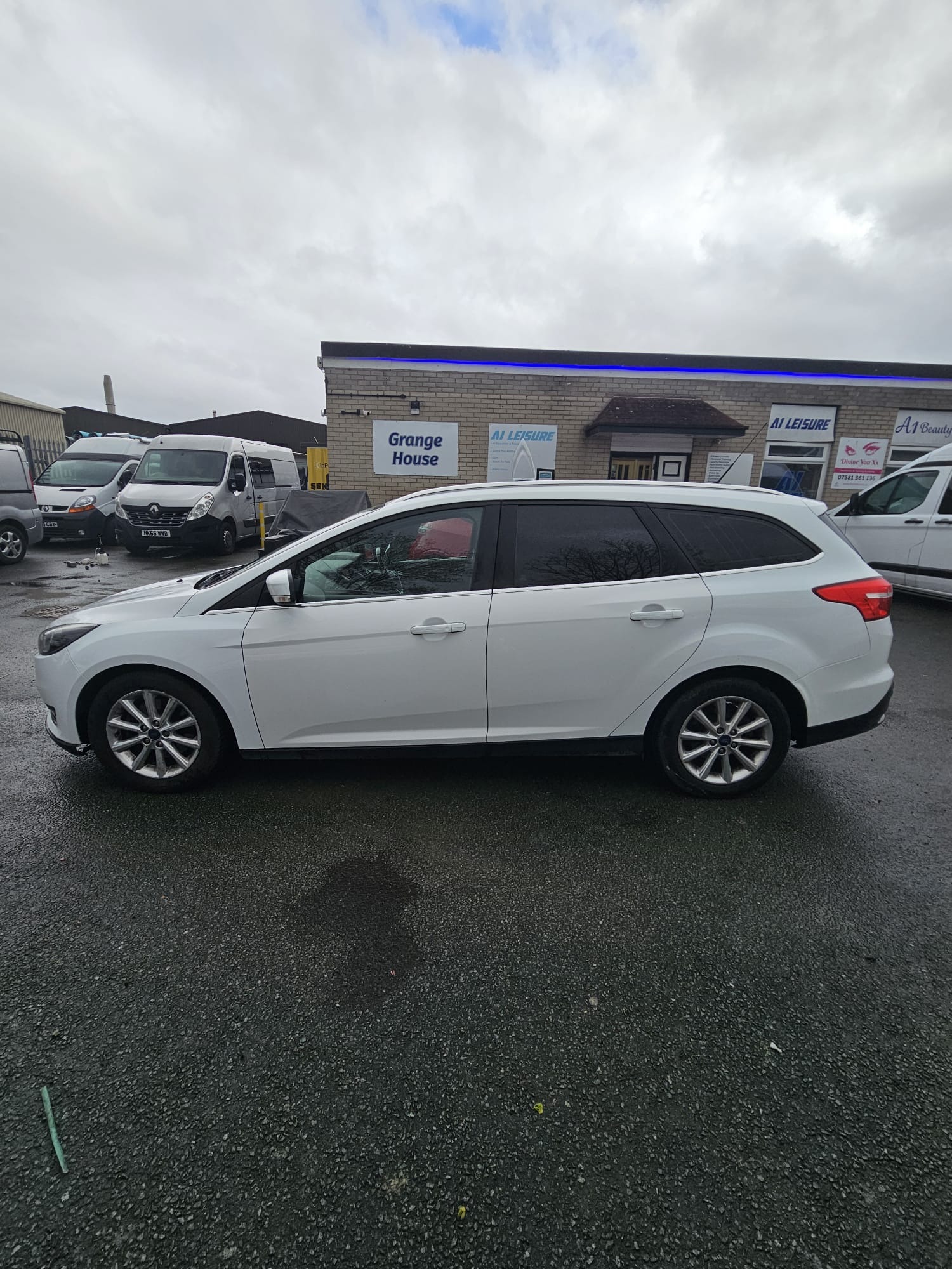 Used Ford Focus 2016 for sale - 78065057: Photo 8