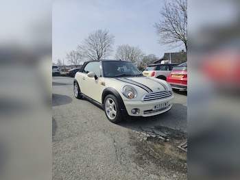 Used MINI Convertible 2010 for sale - 77946183: Photo