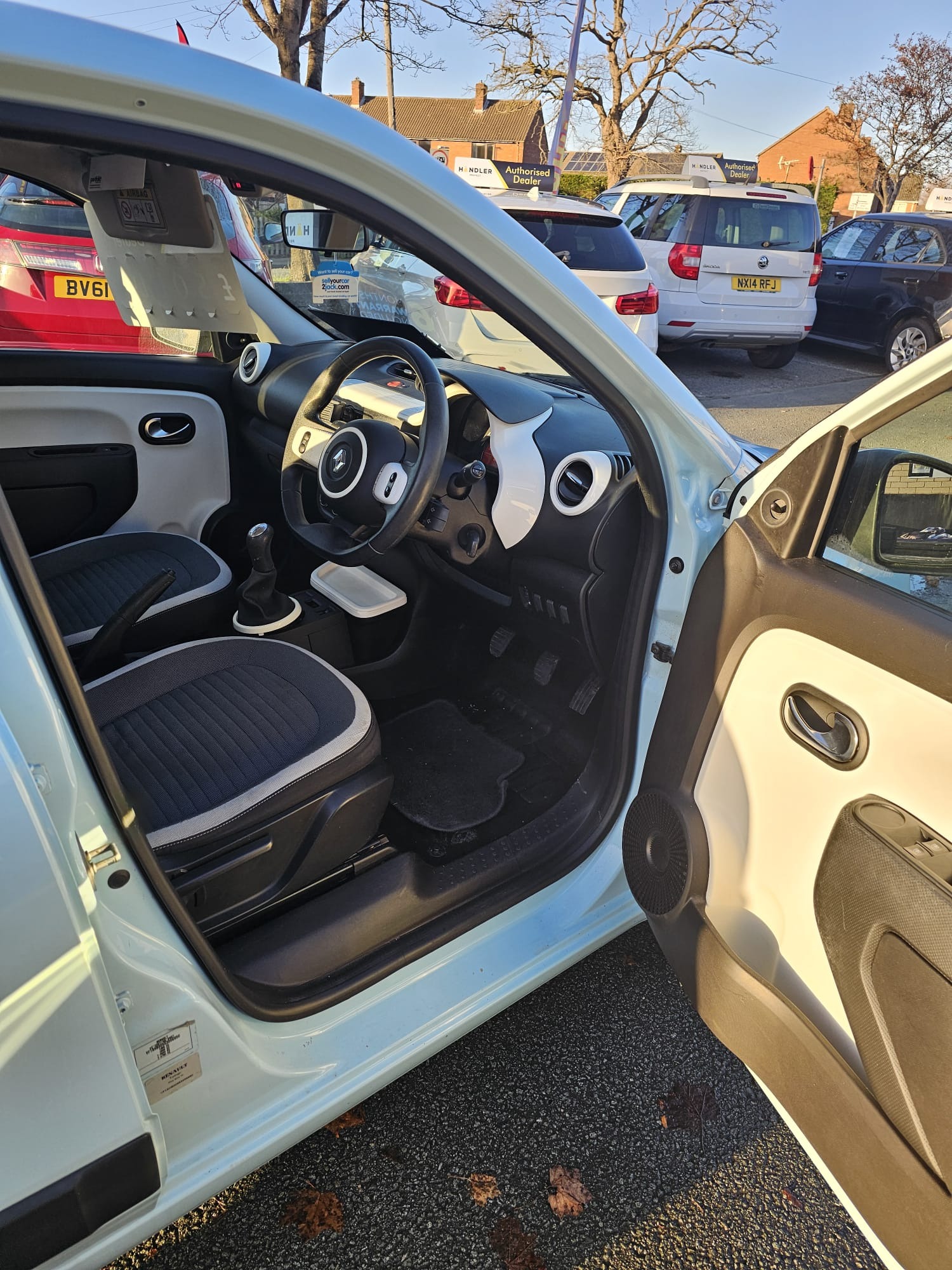 Used Renault Twingo 2015 for sale - 76640672: Photo 13