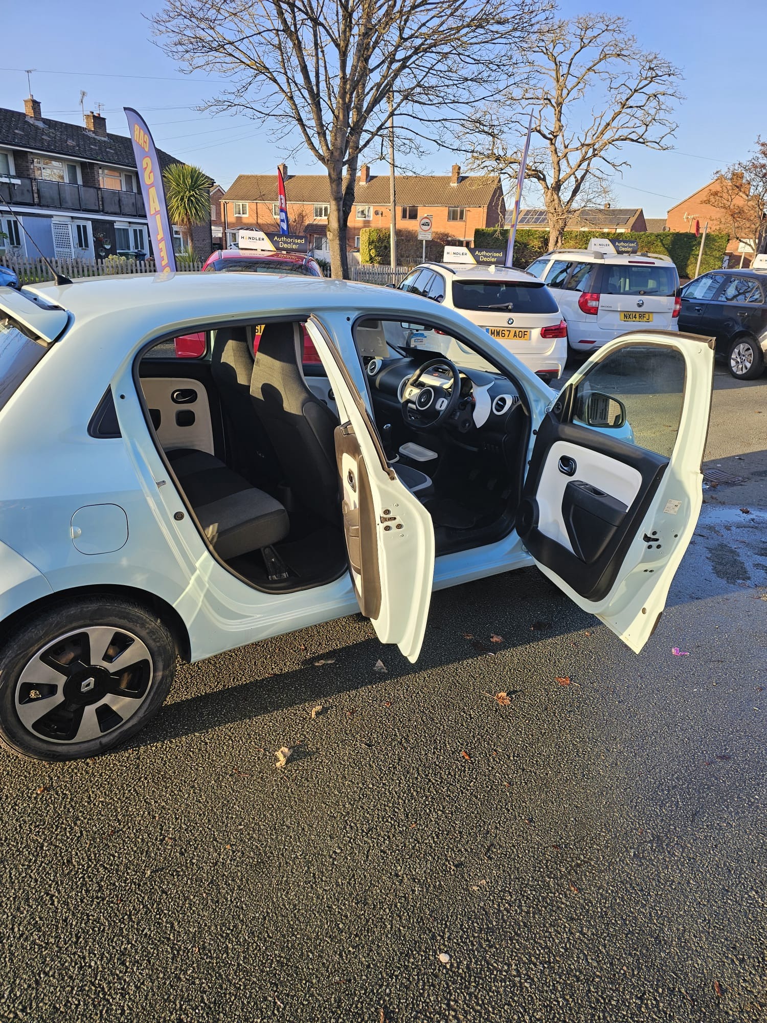 Used Renault Twingo 2015 for sale - 76640672: Photo 15