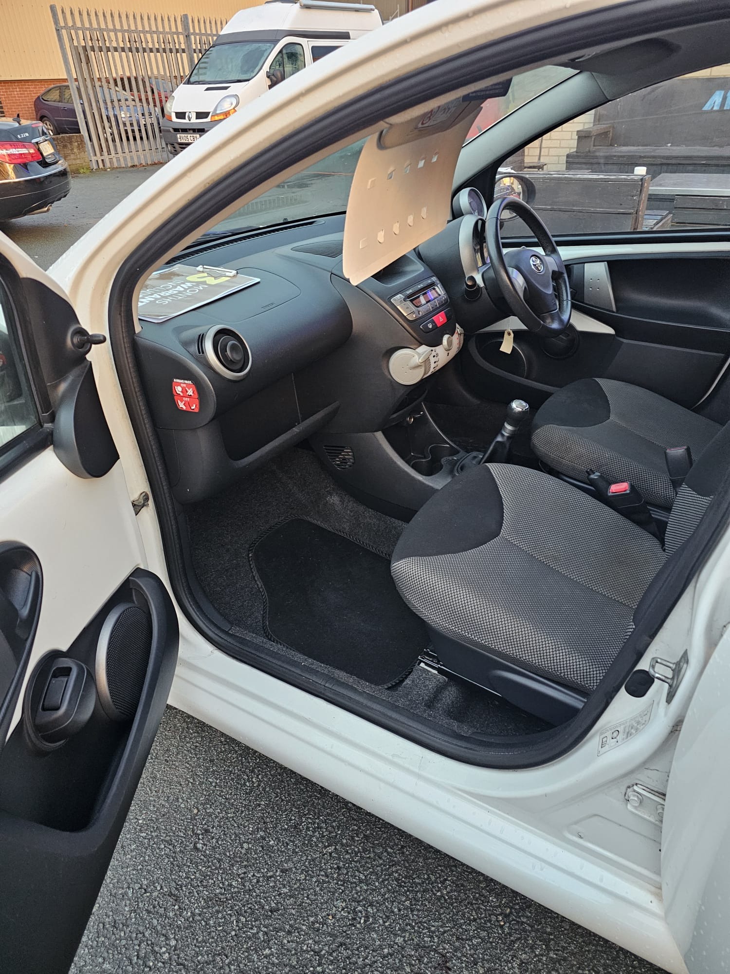 Used Toyota AYGO 2013 for sale - 77093772: Photo 12