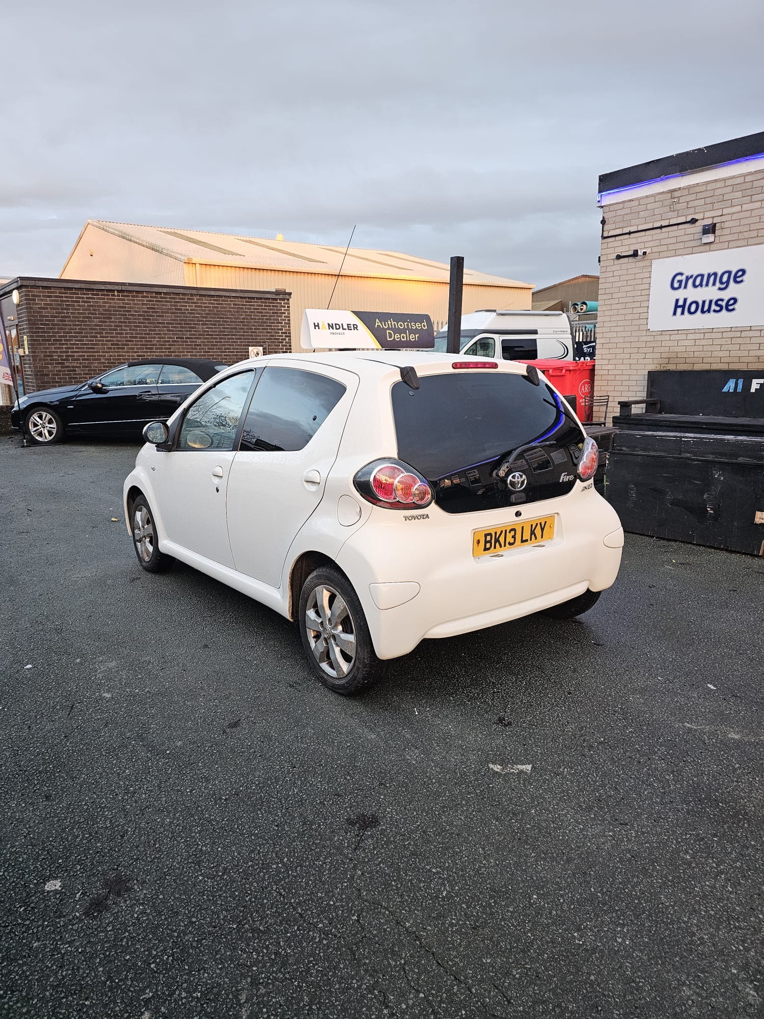 Used Toyota AYGO 2013 for sale - 77093772: Photo 8