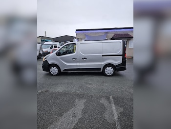 Used Vauxhall Vivaro 2015 for sale - 77027858: Photo
