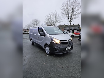 Used Vauxhall Vivaro 2015 for sale - 77027858: Photo