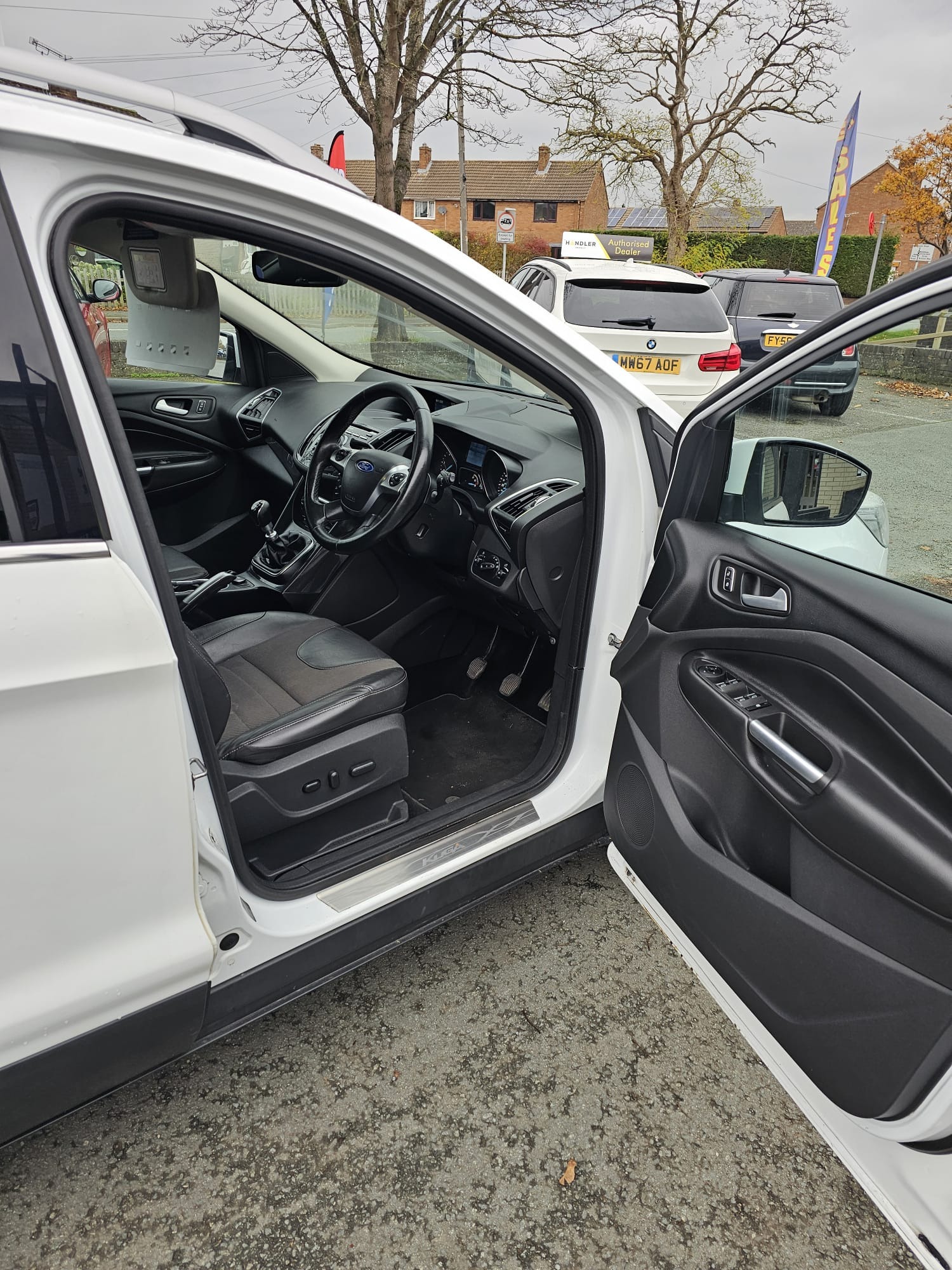 Used Ford Kuga 2015 for sale - 76493893: Photo 10