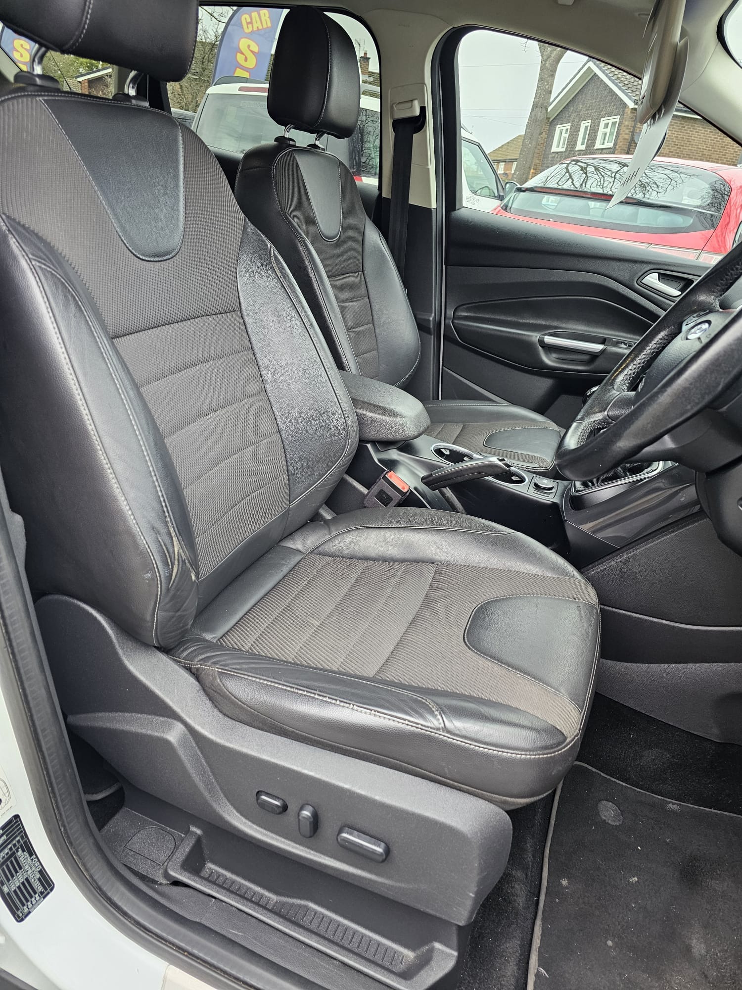 Used Ford Kuga 2015 for sale - 76493893: Photo 13