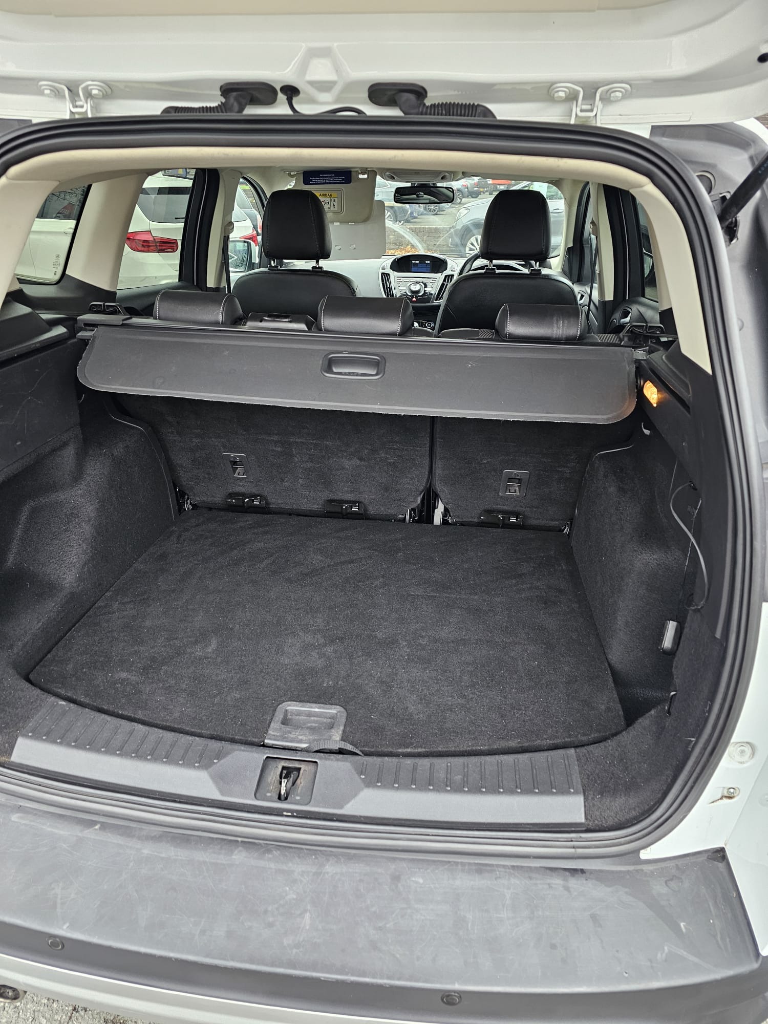 Used Ford Kuga 2015 for sale - 76493893: Photo 17