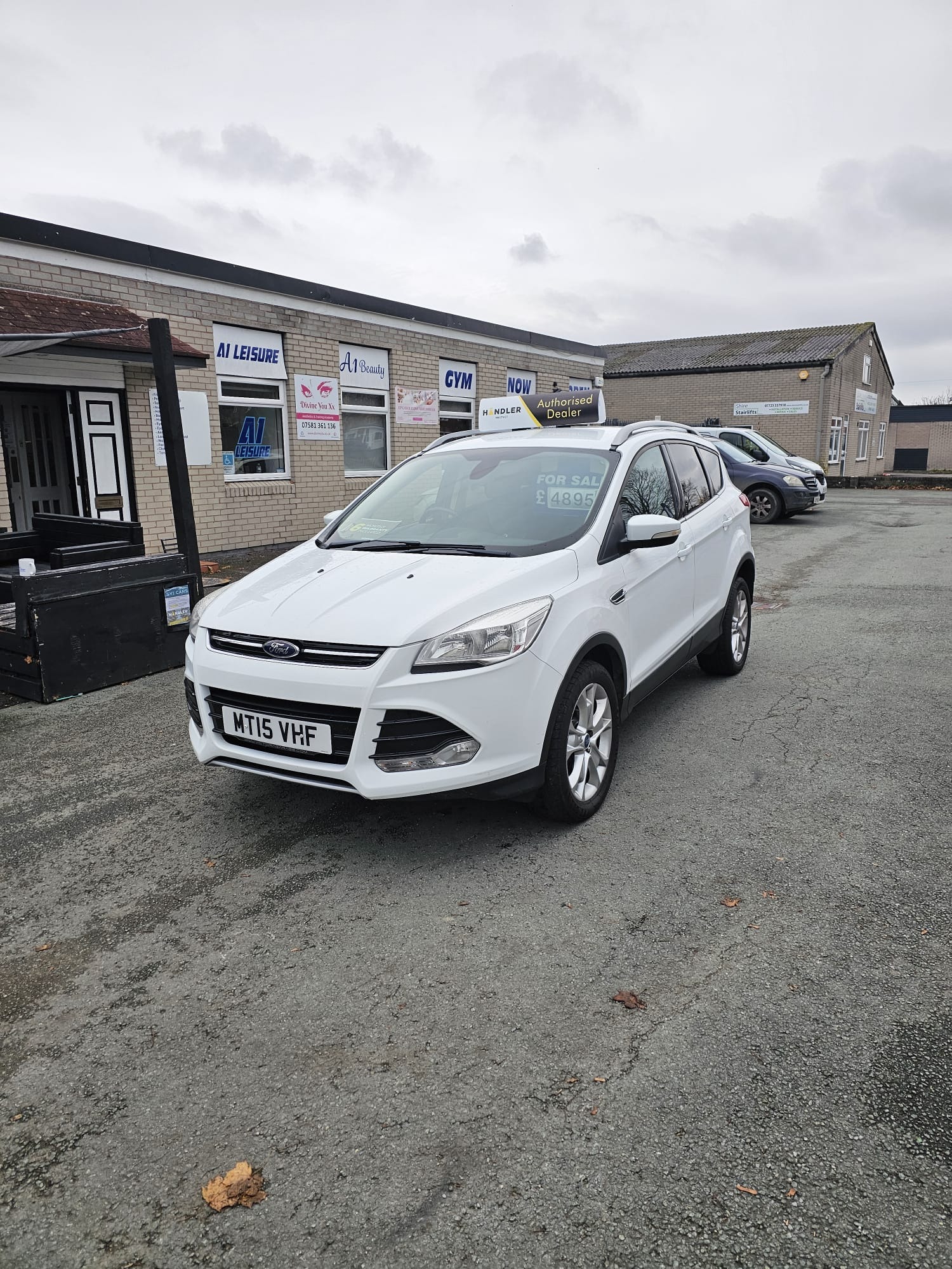 Used Ford Kuga 2015 for sale - 76493893: Photo 3