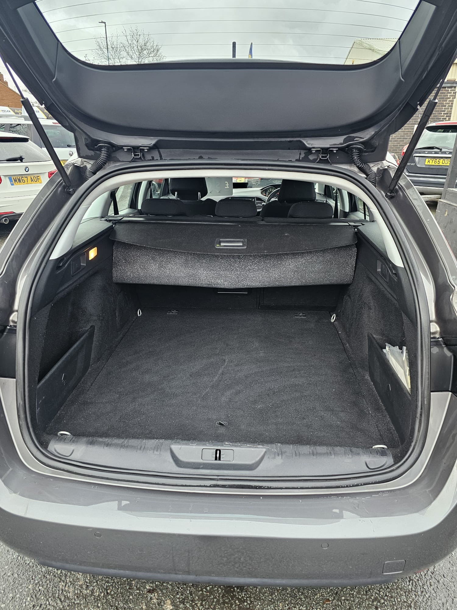 Used Peugeot 308 2016 for sale - 77093769: Photo 15