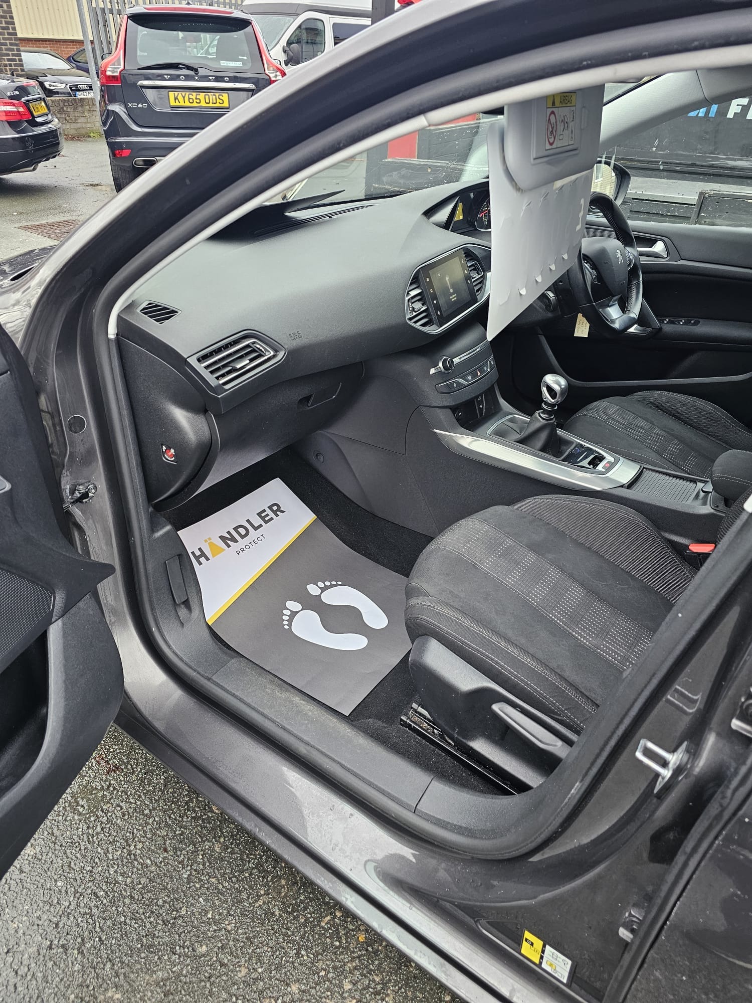 Used Peugeot 308 2016 for sale - 77093769: Photo 17