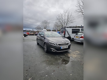 2016 (16) - 1.6 BlueHDi 120 Allure 5dr