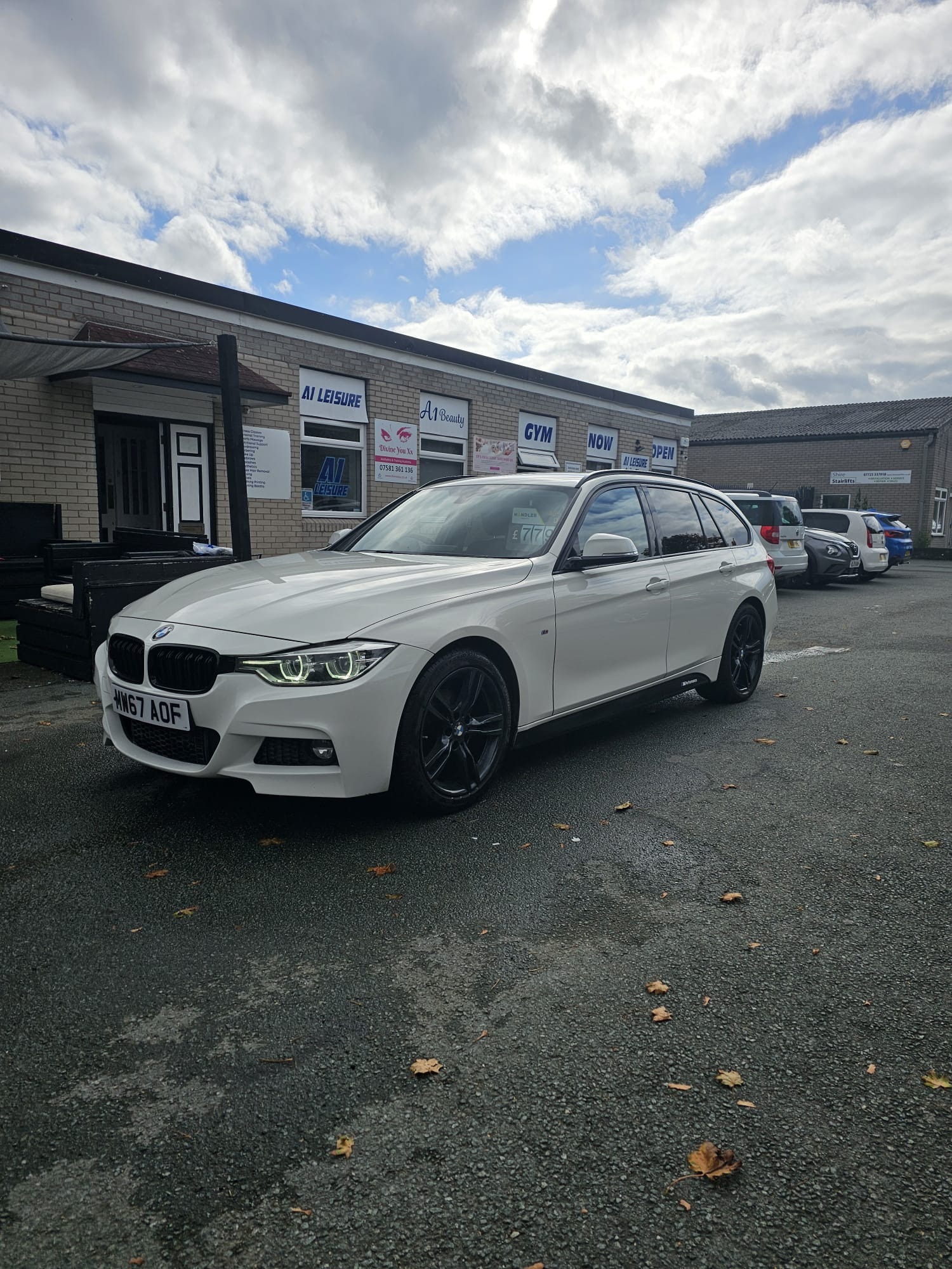 Used BMW 3 Series 2018 for sale - 76114783: Photo 1