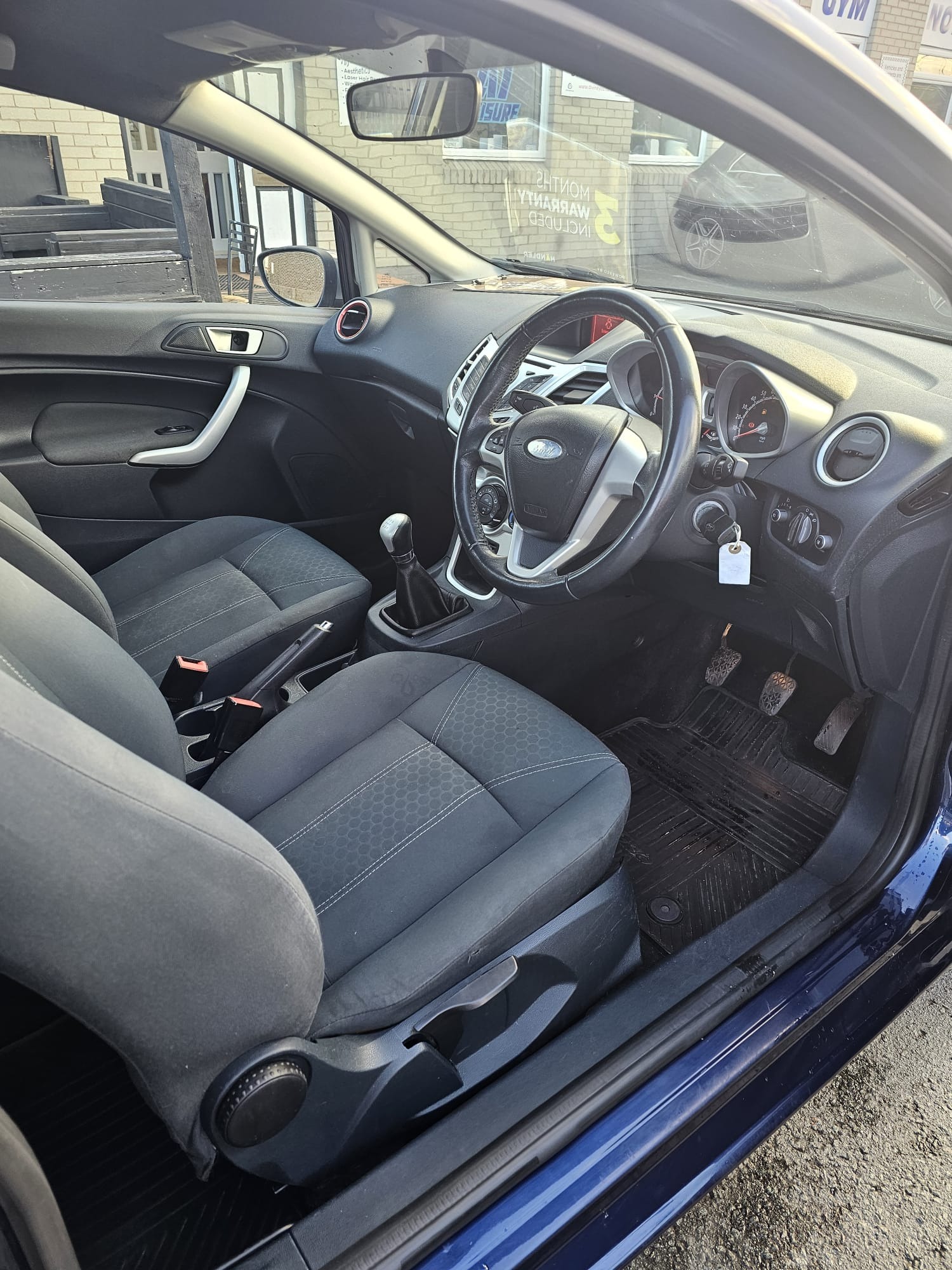 Used Ford Fiesta 2012 for sale - 76682668: Photo 10