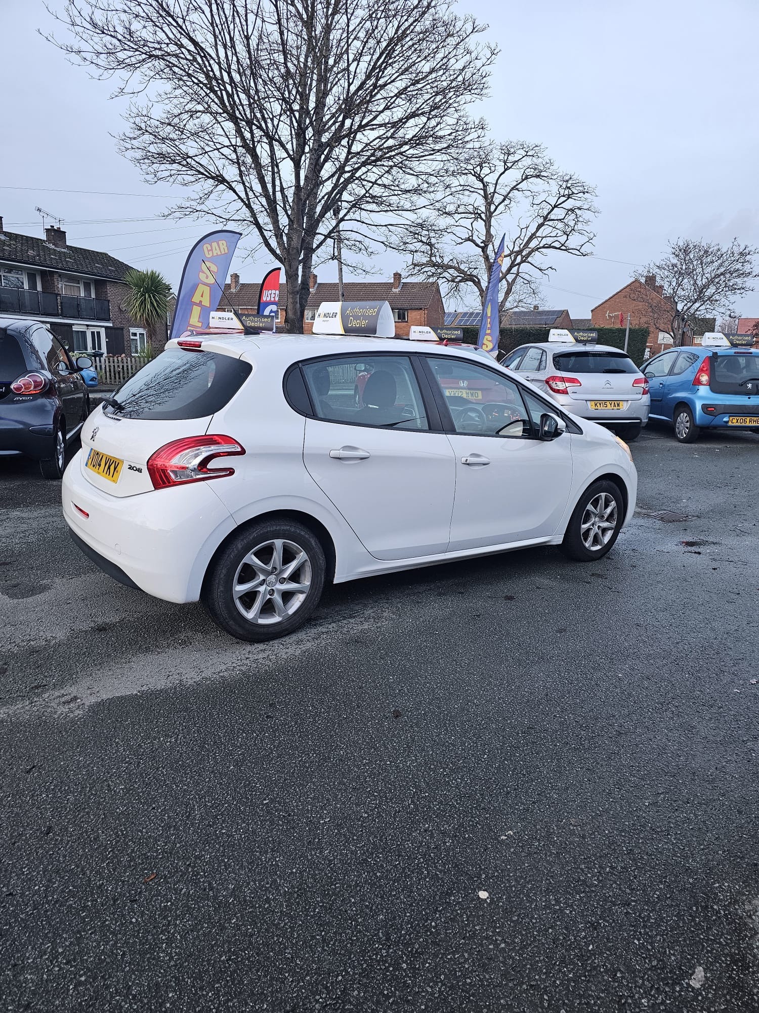 Used Peugeot 208 2014 for sale - 76916612: Photo 7