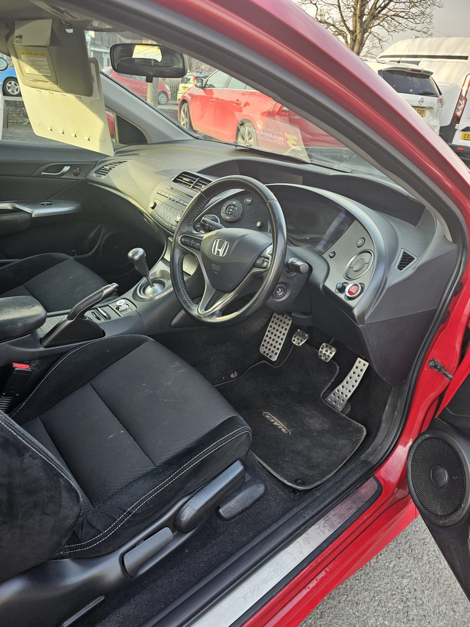 Used Honda Civic 2011 for sale - 77946189: Photo 11