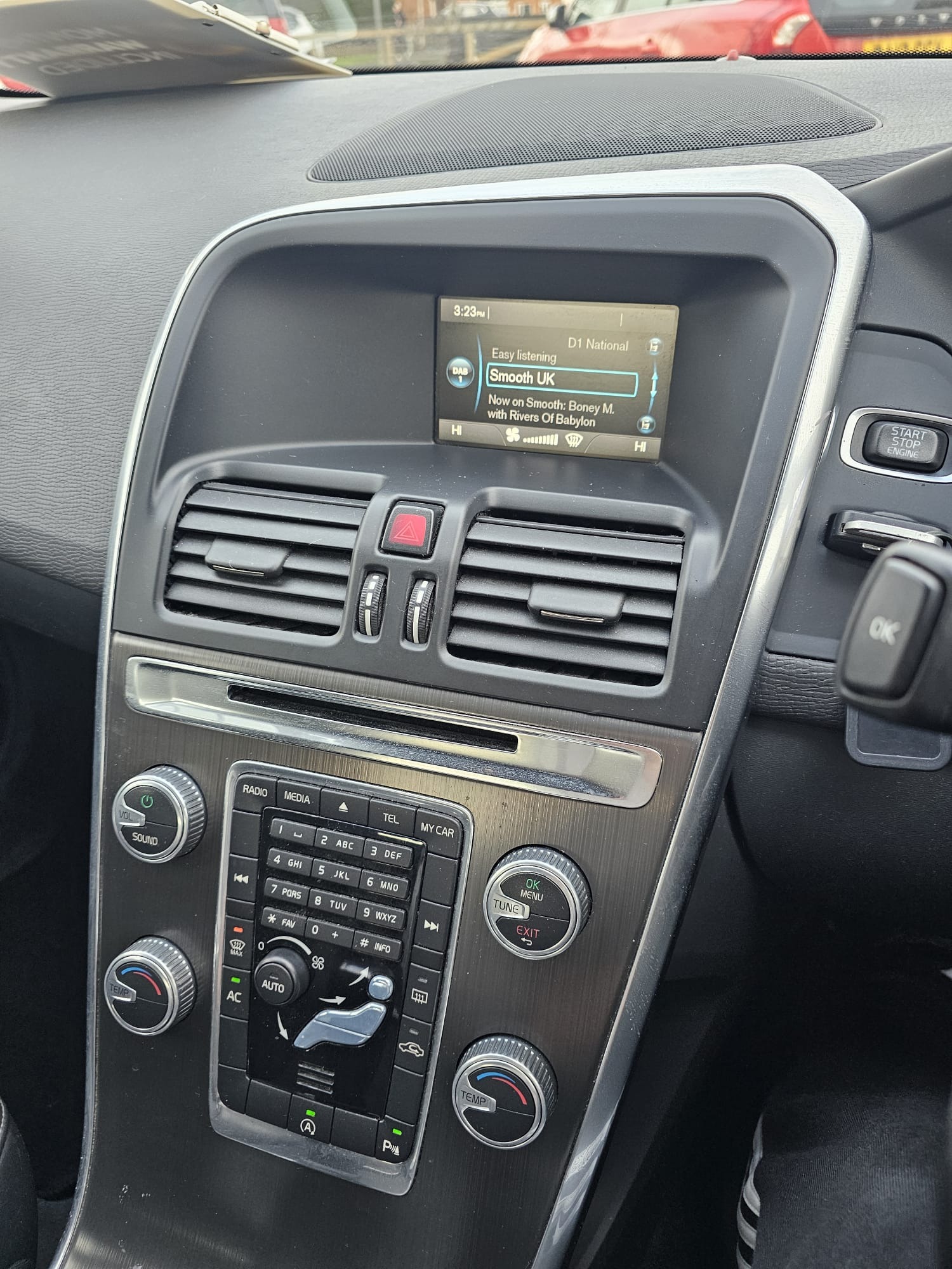 Used Volvo XC60 2015 for sale - 77168681: Photo 17