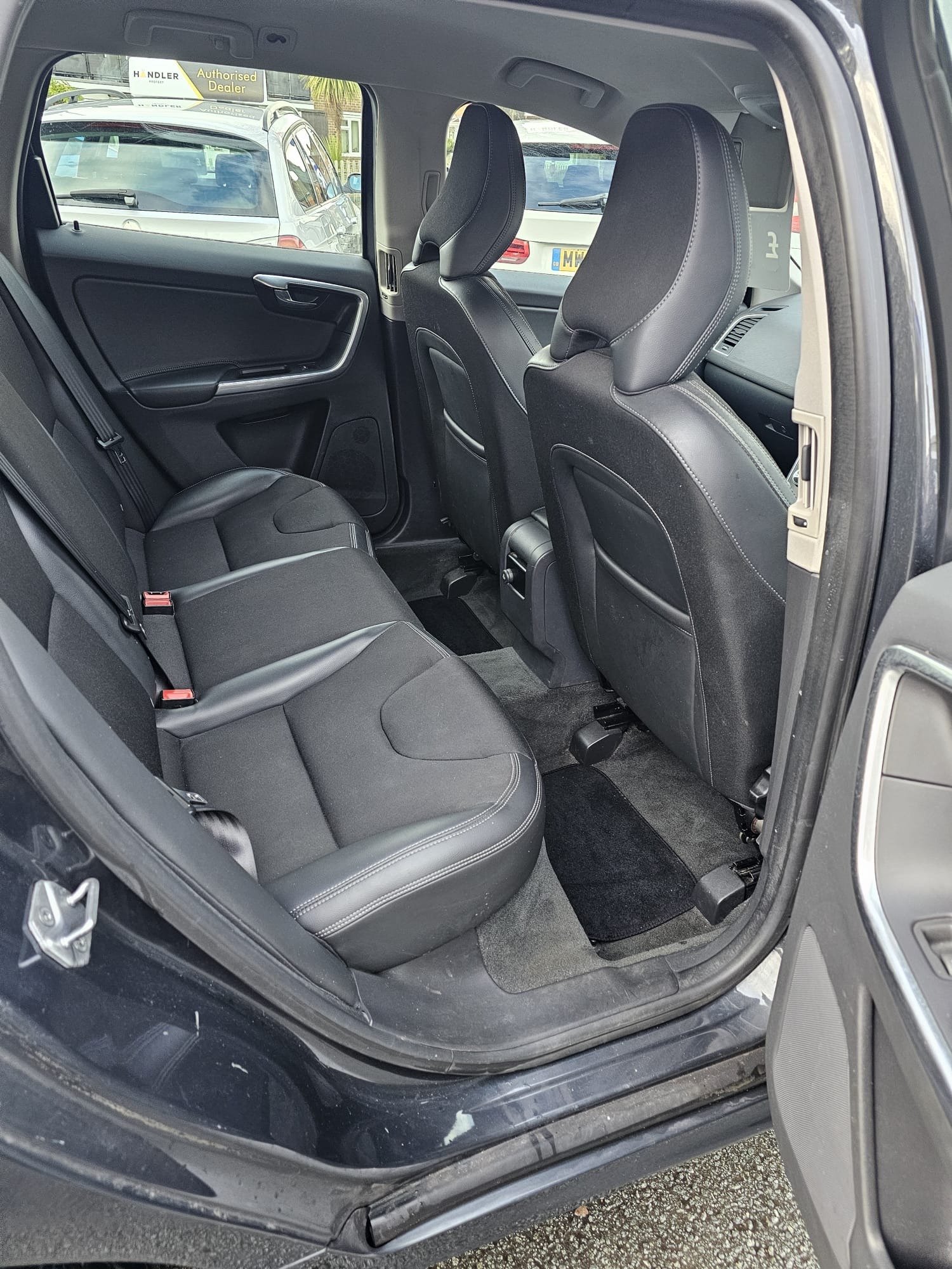 Used Volvo XC60 2015 for sale - 77168681: Photo 20