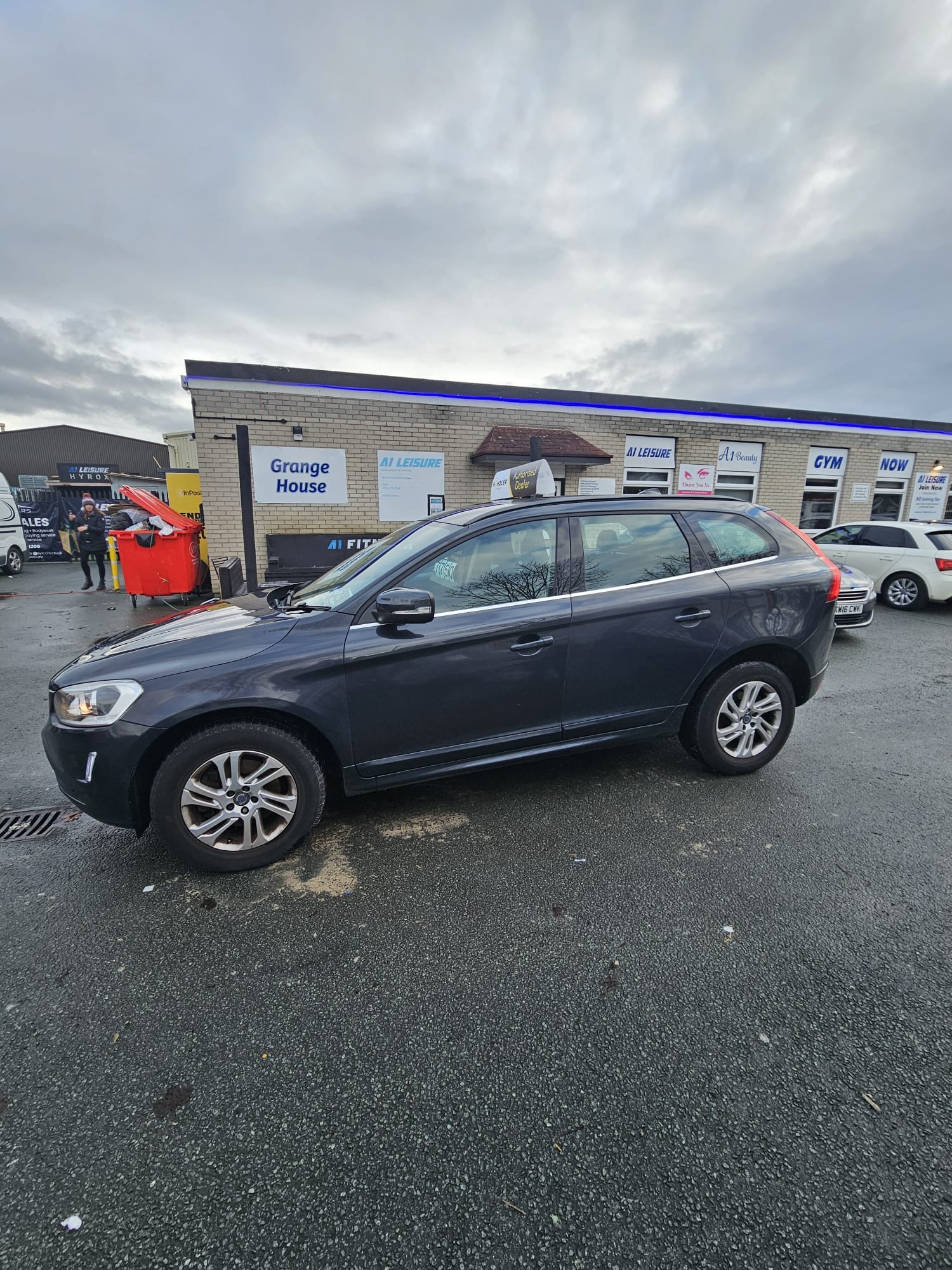 Used Volvo XC60 2015 for sale - 77168681: Photo 3